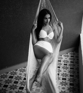 Priya Banerjee feet photo 12