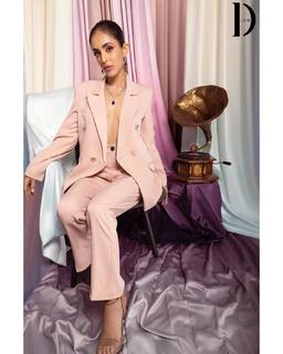 Priya Banerjee feet photo 12