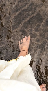Priya Prakash Varrier feet photo thumbnail