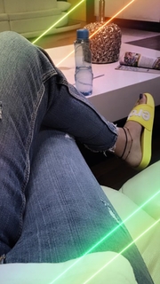 Priya Prakash Varrier feet photo thumbnail