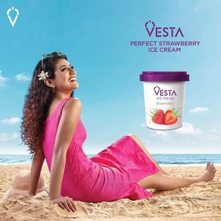 Priya Prakash Varrier feet photo thumbnail