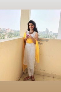 Priya Prakash Varrier feet photo thumbnail