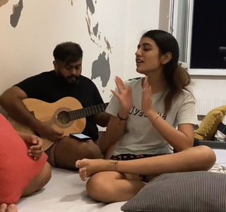 Priya Prakash Varrier feet photo thumbnail