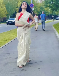 Priya Prakash Varrier feet photo thumbnail