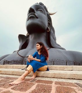 Priya Prakash Varrier feet photo thumbnail