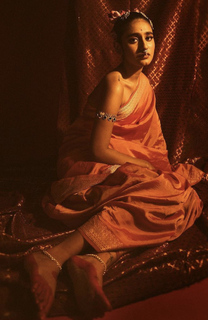 Priya Prakash Varrier feet photo thumbnail