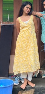 Priya Prakash Varrier feet photo thumbnail