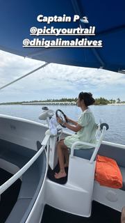 Priya Prakash Varrier feet photo thumbnail