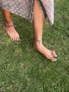 Priya Prakash Varrier feet photo thumbnail
