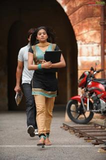 Priyamani feet photo thumbnail
