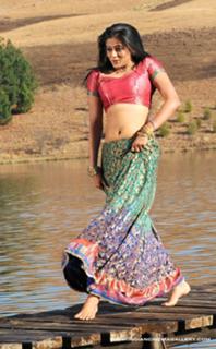 Priyamani feet photo thumbnail