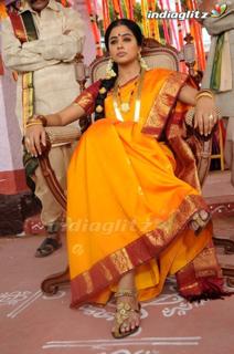 Priyamani feet photo thumbnail