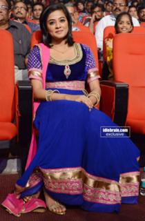 Priyamani feet photo thumbnail