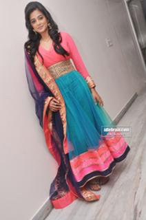 Priyamani feet photo thumbnail