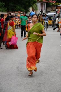 Priyamani feet photo thumbnail
