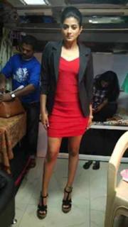 Priyamani feet photo thumbnail