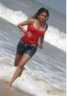 Priyamani feet photo thumbnail