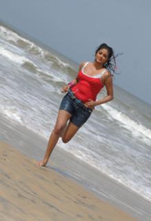 Priyamani feet photo thumbnail