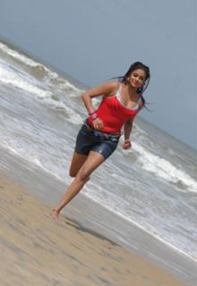 Priyamani feet photo thumbnail