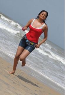 Priyamani feet photo thumbnail