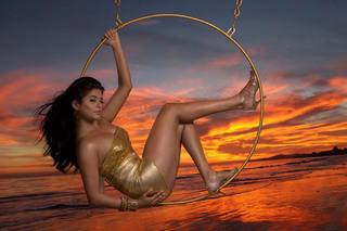Priyamani feet photo thumbnail