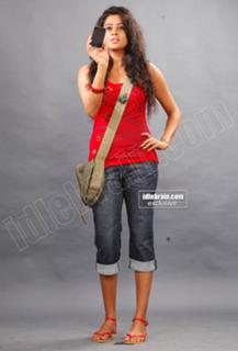 Priyamani feet photo thumbnail