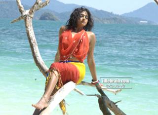 Priyamani feet photo thumbnail