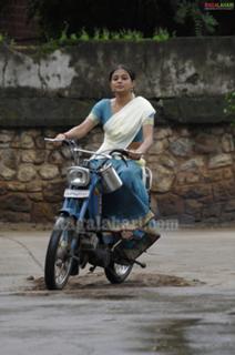 Priyamani feet photo thumbnail
