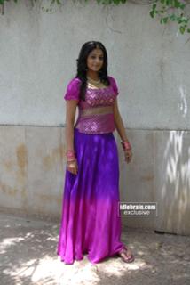 Priyamani feet photo thumbnail