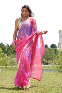 Priyamani feet photo thumbnail