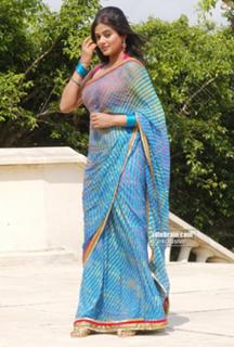 Priyamani feet photo thumbnail