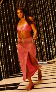 Priyamani feet photo thumbnail
