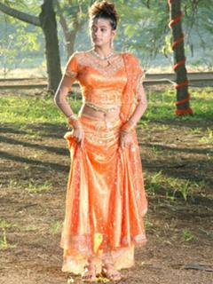 Priyamani feet photo thumbnail