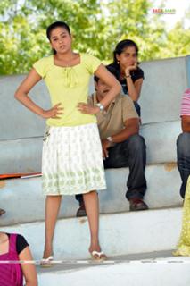 Priyamani feet photo thumbnail