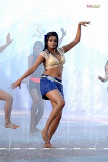 Priyamani feet photo thumbnail