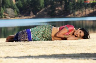 Priyamani feet photo thumbnail