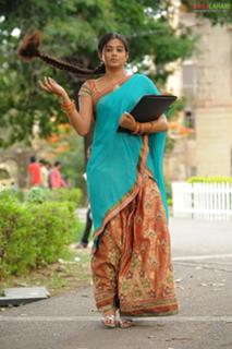 Priyamani feet photo thumbnail