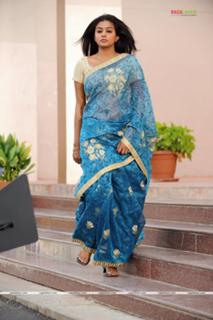 Priyamani feet photo thumbnail