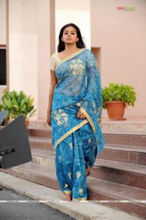 Priyamani feet photo thumbnail