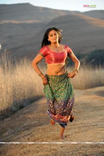 Priyamani feet photo thumbnail
