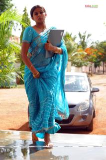Priyamani feet photo thumbnail