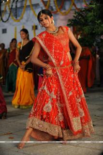 Priyamani feet photo thumbnail