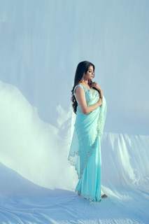 Priyamani feet photo thumbnail