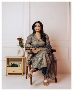 Priyamani feet photo 2