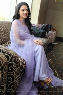 Priyanka Arulmohan feet photo 3