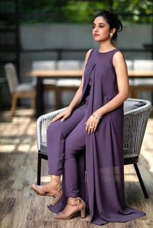 Priyanka Arulmohan feet photo 7