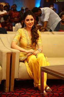 Priyanka Arulmohan feet photo 10