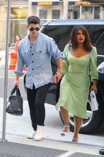 Priyanka Chopra Jonas feet photo thumbnail