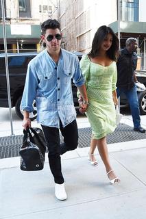 Priyanka Chopra Jonas feet photo thumbnail