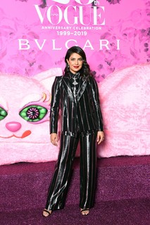 Priyanka Chopra Jonas feet photo thumbnail